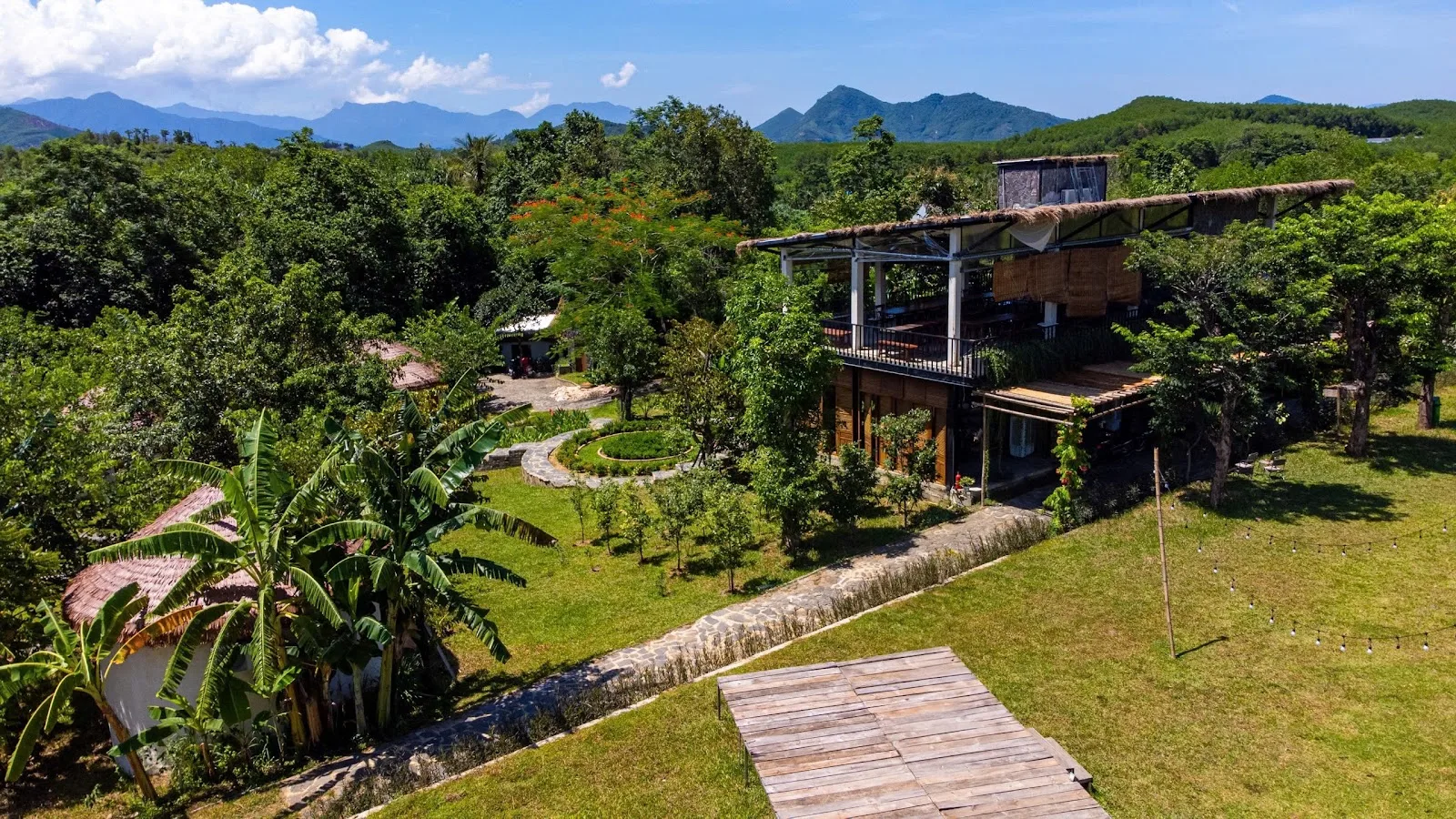V Village Đà Nẵng - Làng quê Việt: Review Đi Trong Ngày, Tắm Suối Đá & BBQ
