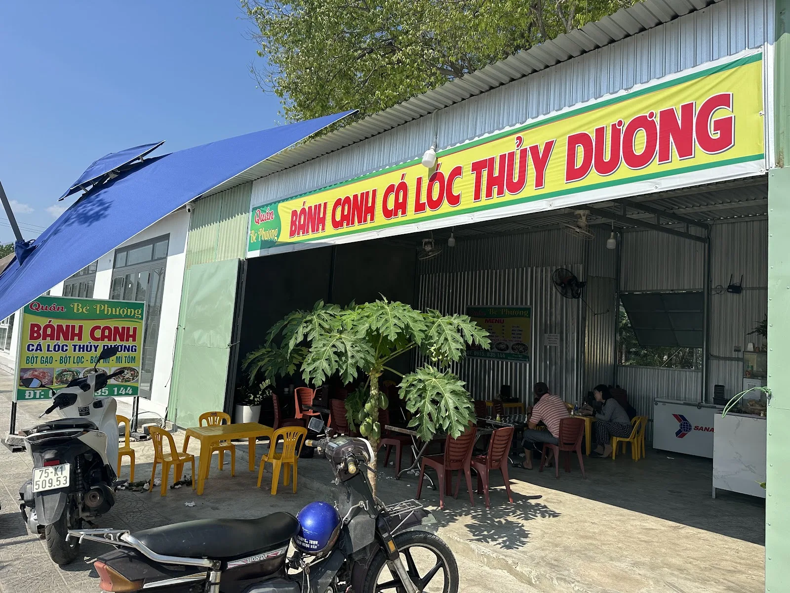 Hải Sản Năm Đảnh: Hải Sản Tươi Bình Dân Sơn Trà