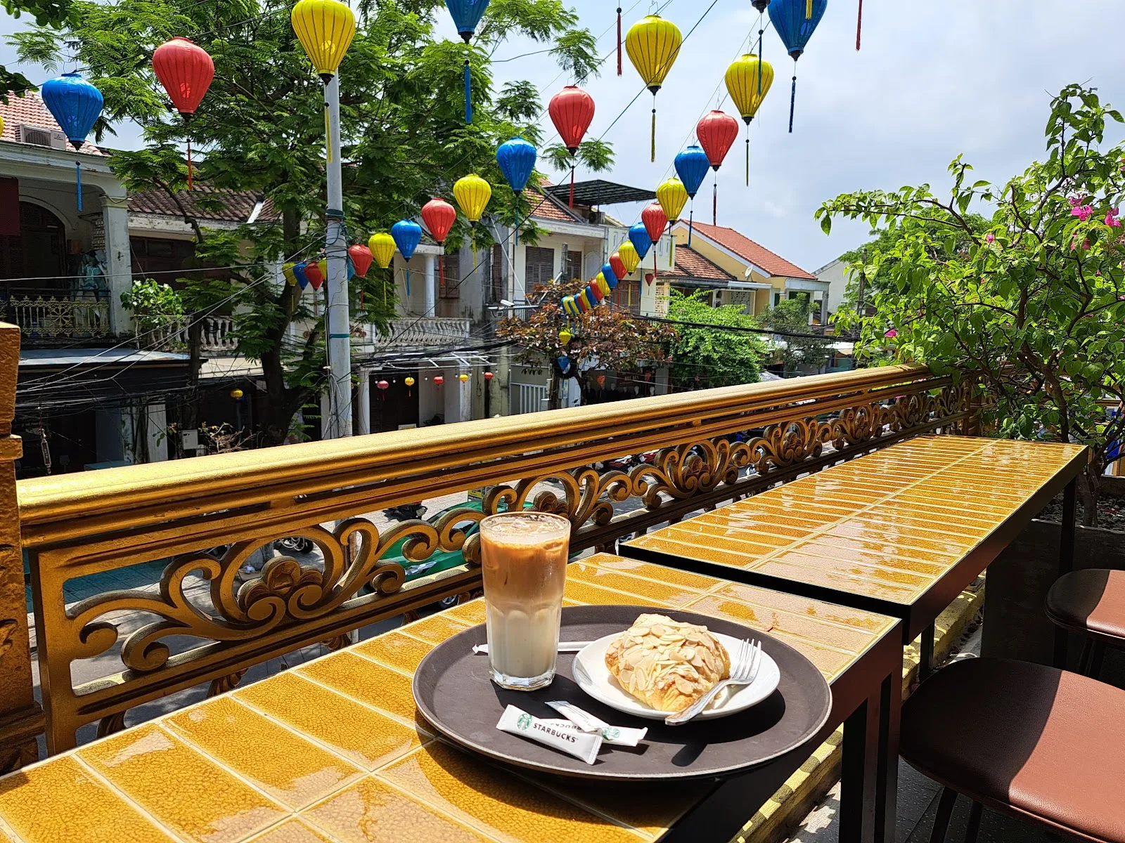 Starbucks Trần Hưng Đạo Hội An – Điểm Dừng Chân Cực Chill Gần Phố Cổ