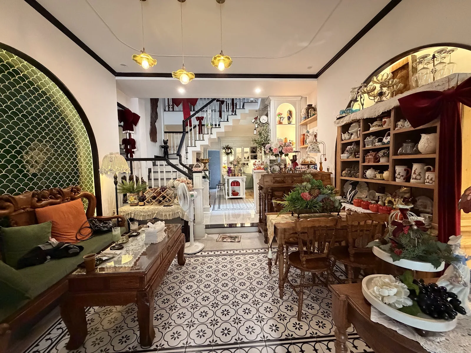Mây Coffee Sơn Trà Đà Nẵng – Quán Cà Phê Decor Cổ Tích, Giá Bình DB
