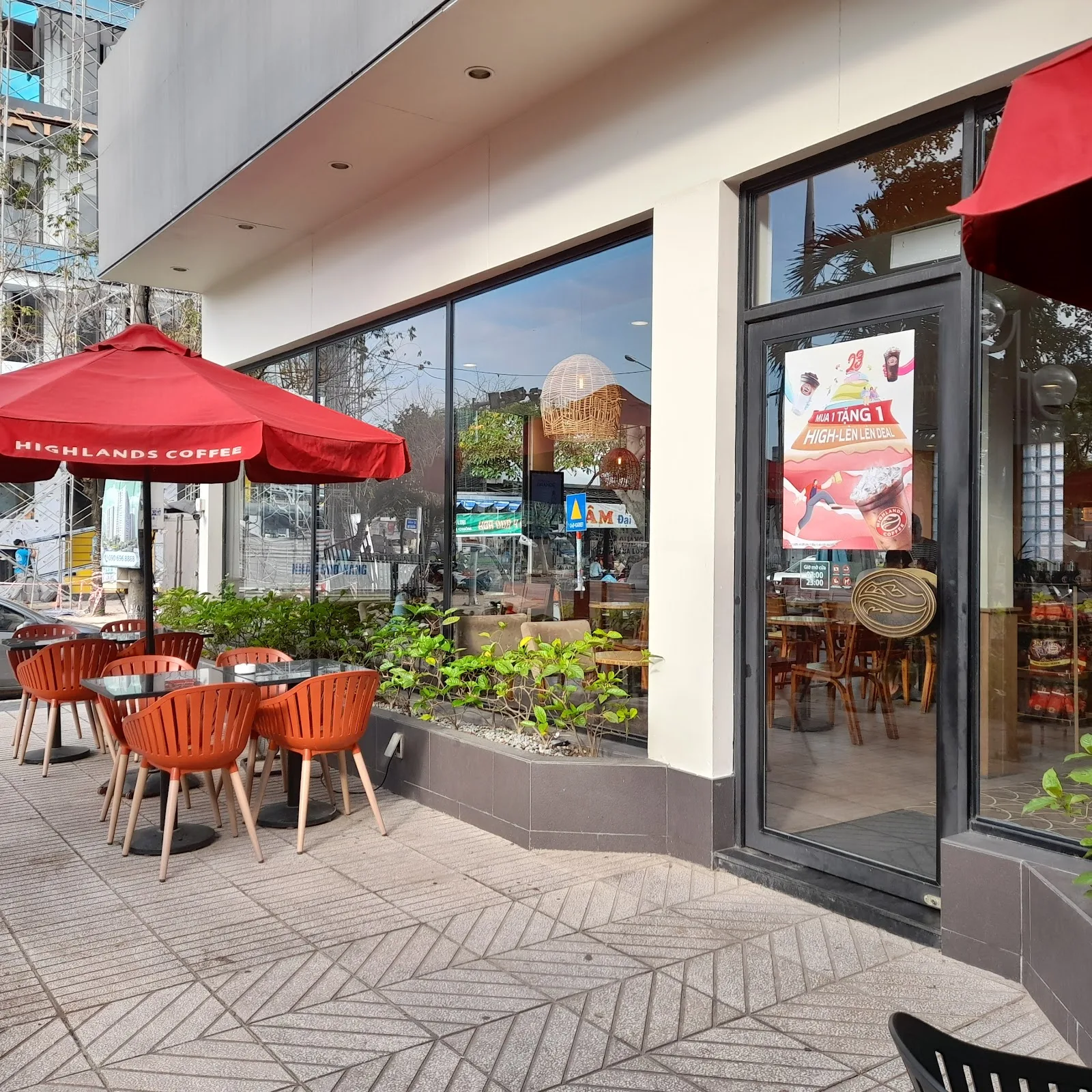 Highlands Coffee 吴文 sở – 联池区（Liên Chiểu）一家广为人知的咖啡品牌