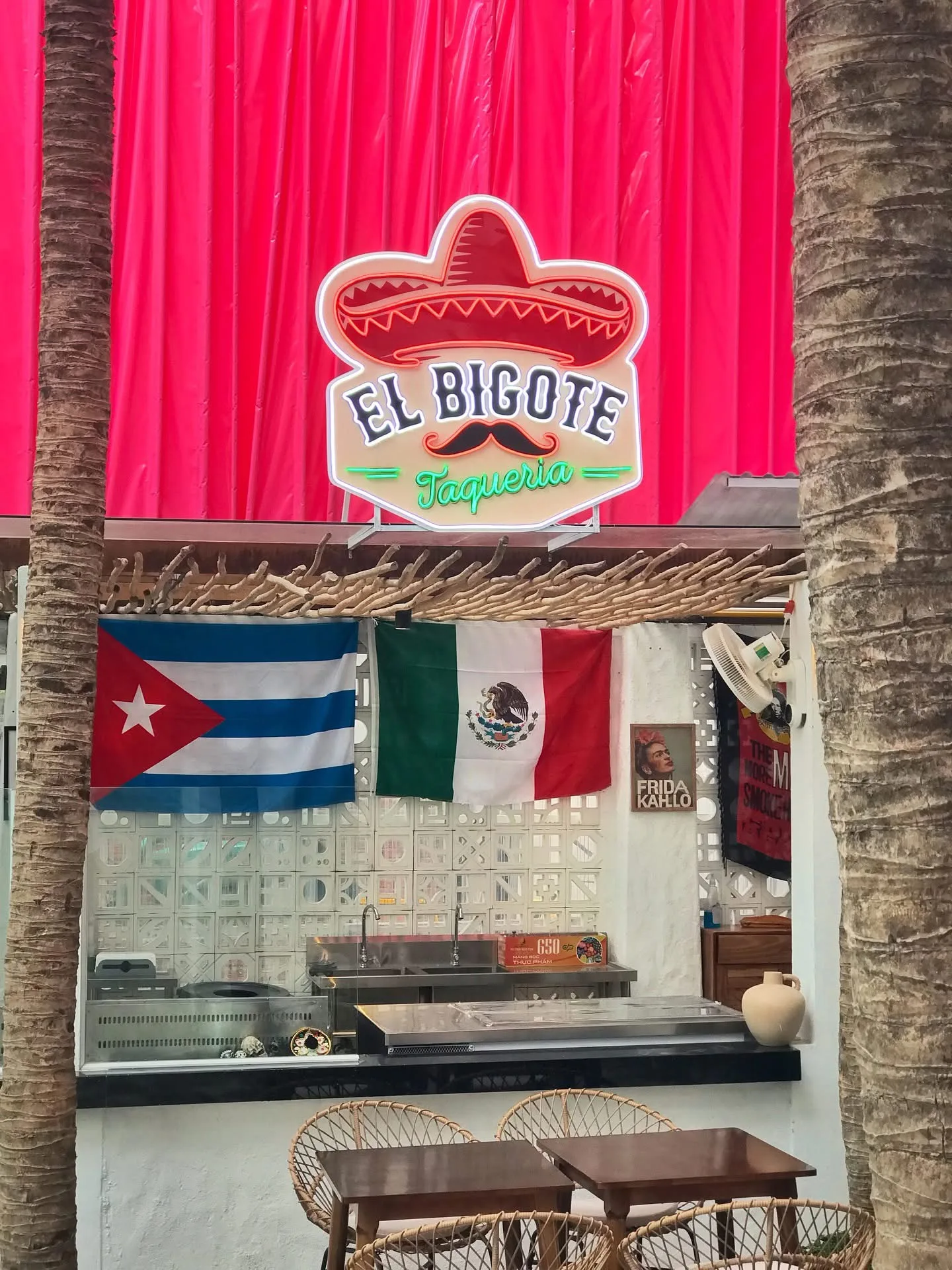 El Bigote Taqueria : Tọa Độ Taco Mexico Siêu Ngon Tại An Thượng