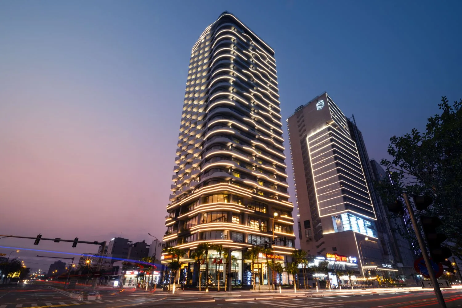 ฮิลตัน การ์เด้น อินน์ - โรงแรมมาตรฐานสากล ตรงข้ามหาดหมีเคว