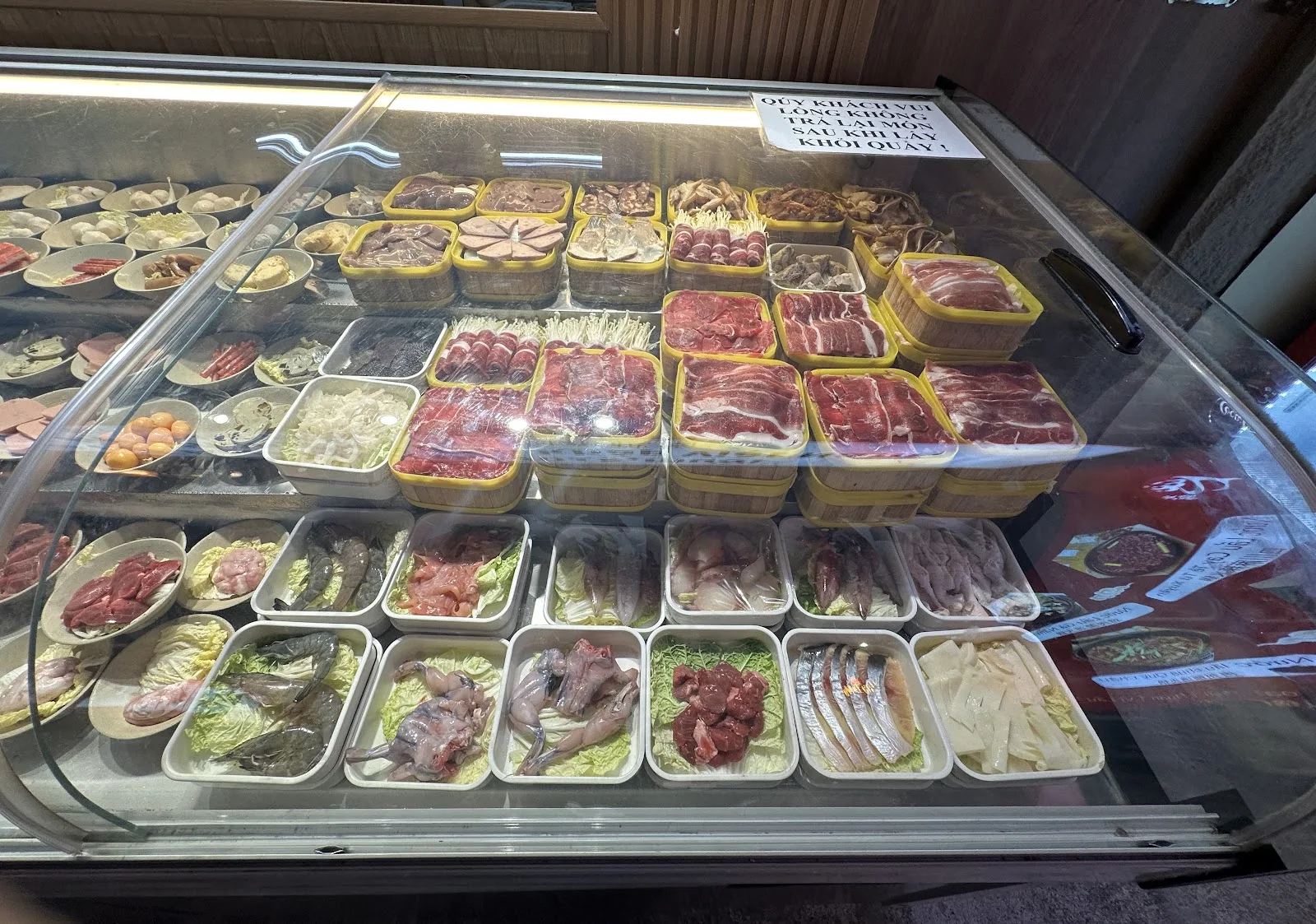 夏街火锅；阮福兰上的地道中国火锅店