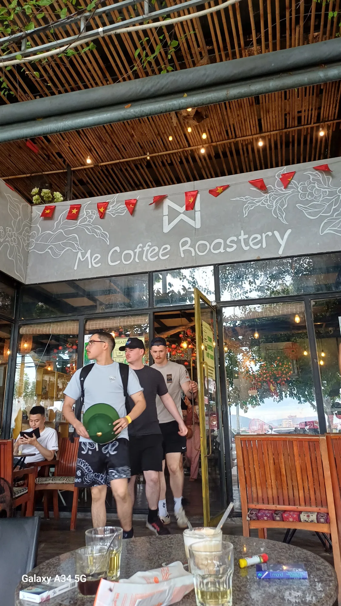 Me Coffee Roastery – Quán Cà Phê Rang Xay View Sông Hàn