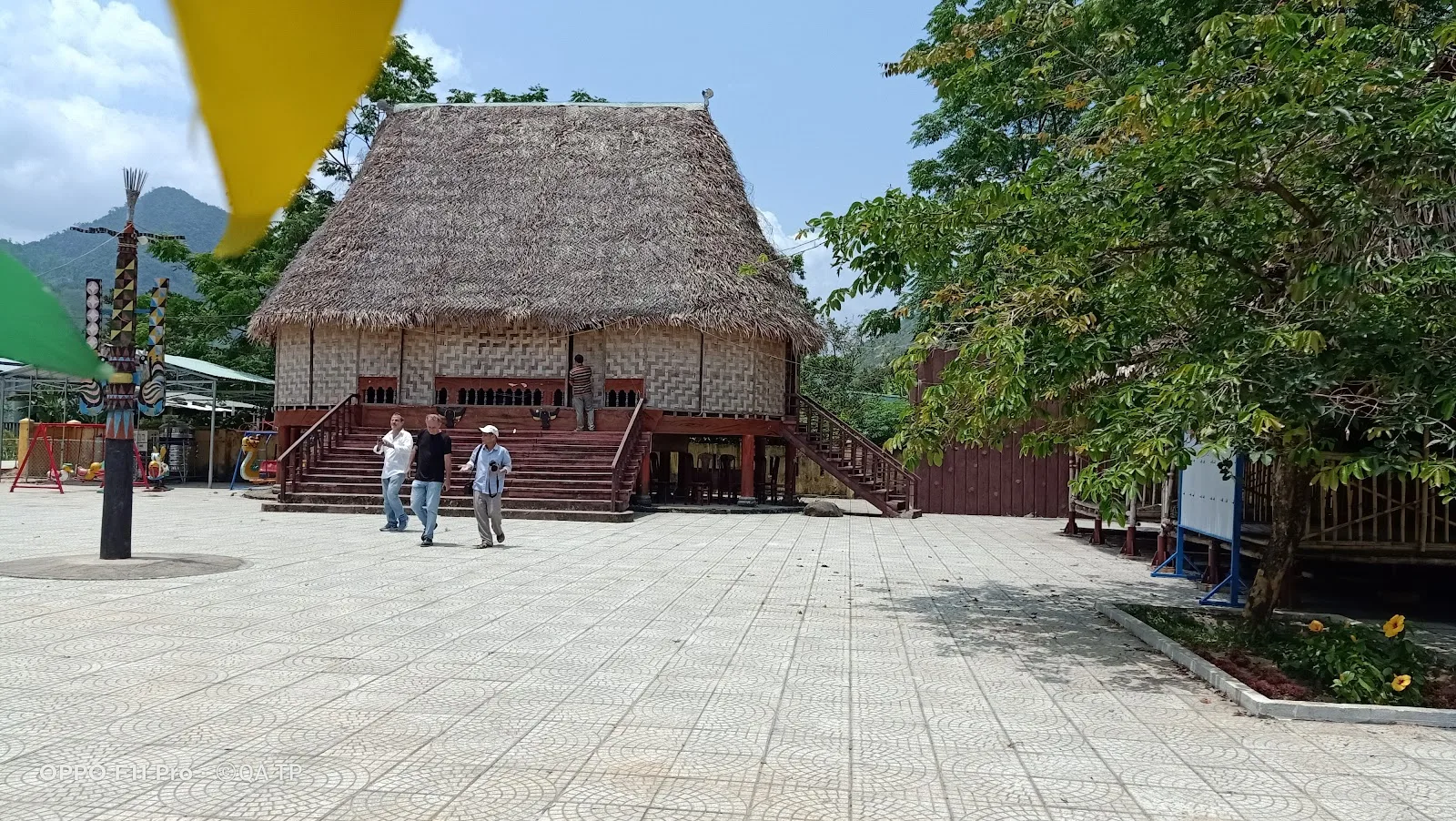 Homestay Alang Nhu - Khu Glamping Vườn Tre Ven Sông Cực Chill