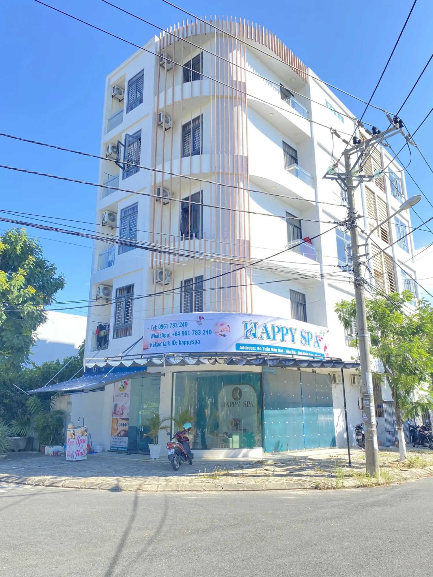 Happy Spa – บริการนวดและทำเล็บมาตรฐาน 4.9 ดาว