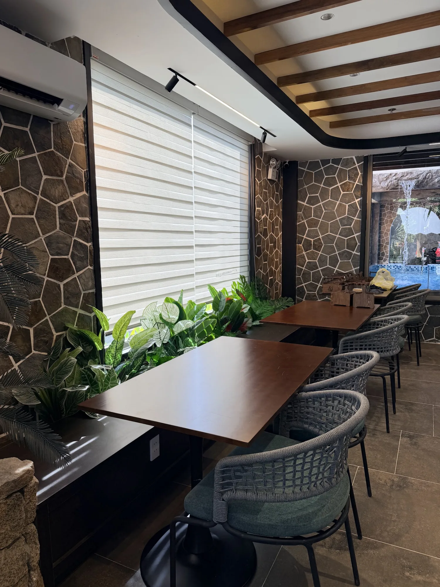 49th Soil –Brunch & Cafe Có Nhiều Góc Check-In Siêu Đẹp