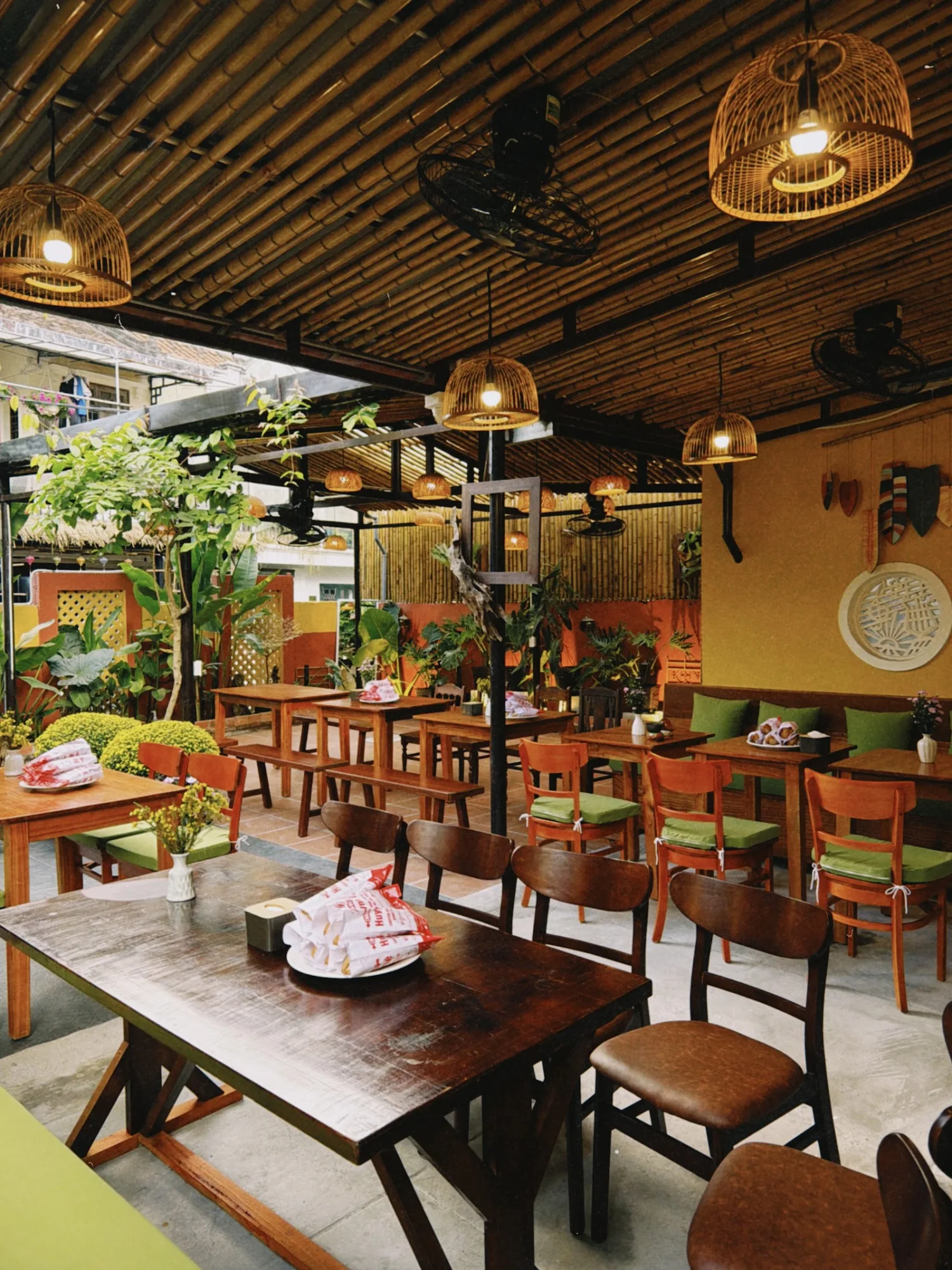 Uncle Huan Coffee & Garden Hội An – Tọa Độ Cà Phê Sân Vườn Yên Tĩnh Ngay Phố Cổ
