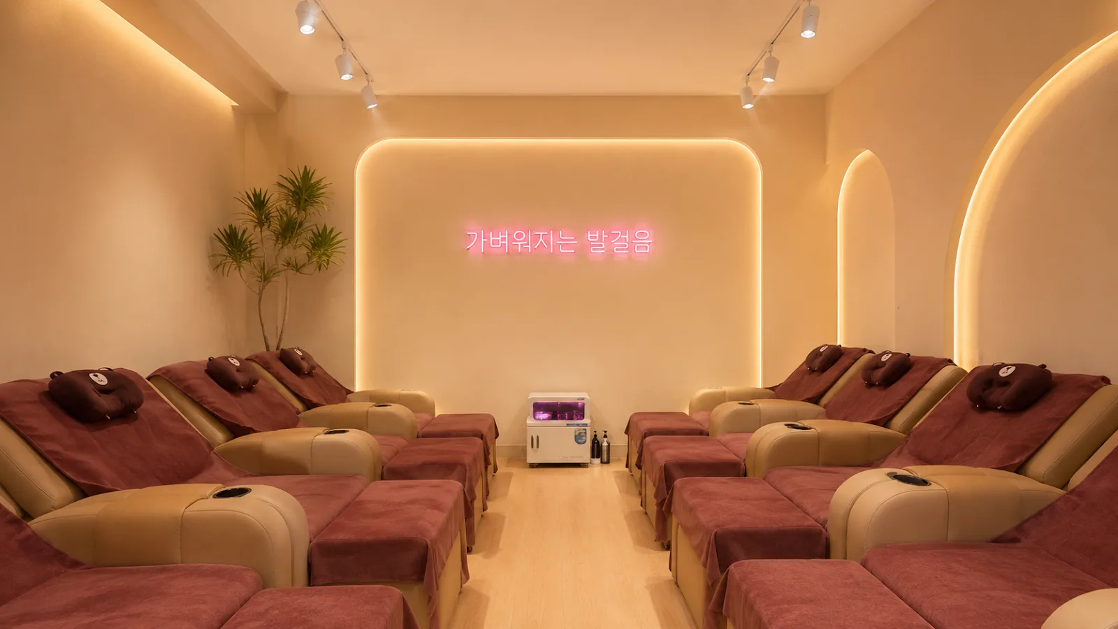 Jeju Spa – マッサージ＆ネイル：美容とリラクゼーションの目的地