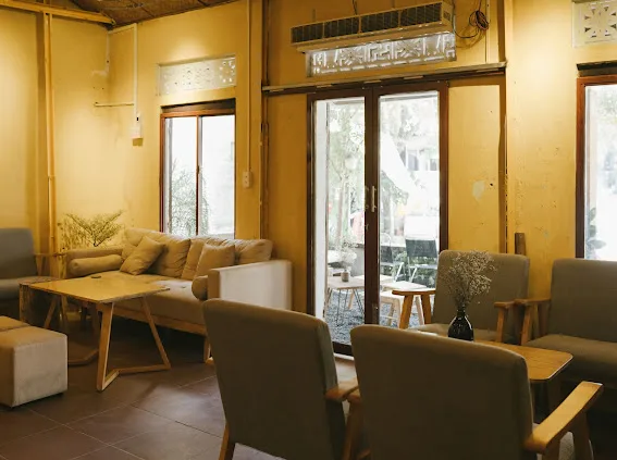 LENCO CAFE & BAR Hội An – Tận Hưởng Không Gian Cocktail Bar Yên Tĩnh Gần Chùa Bà Mụ