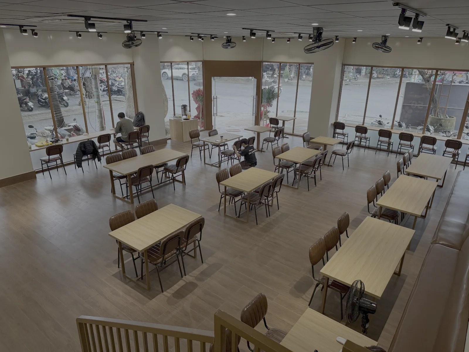 Trạm 247 CN Ninh Tốn – Không Gian Cafe Học Bài & Làm Việc 24/7